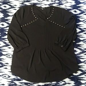 Black Studded Quarter Sleeve